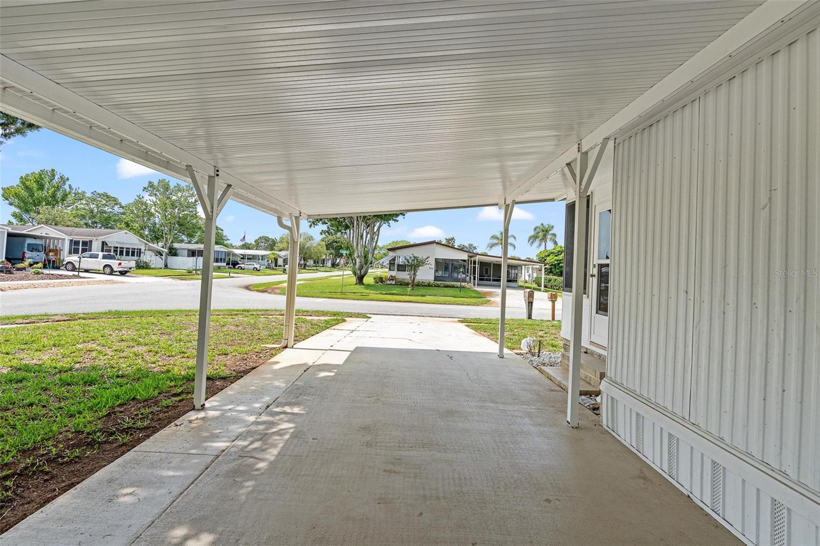 Image 26 of 29 For 703 Larado Drive