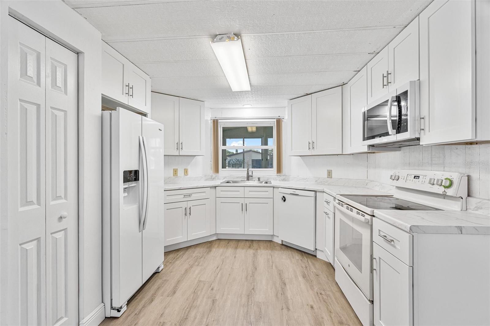 Image 3 of 29 For 703 Larado Drive