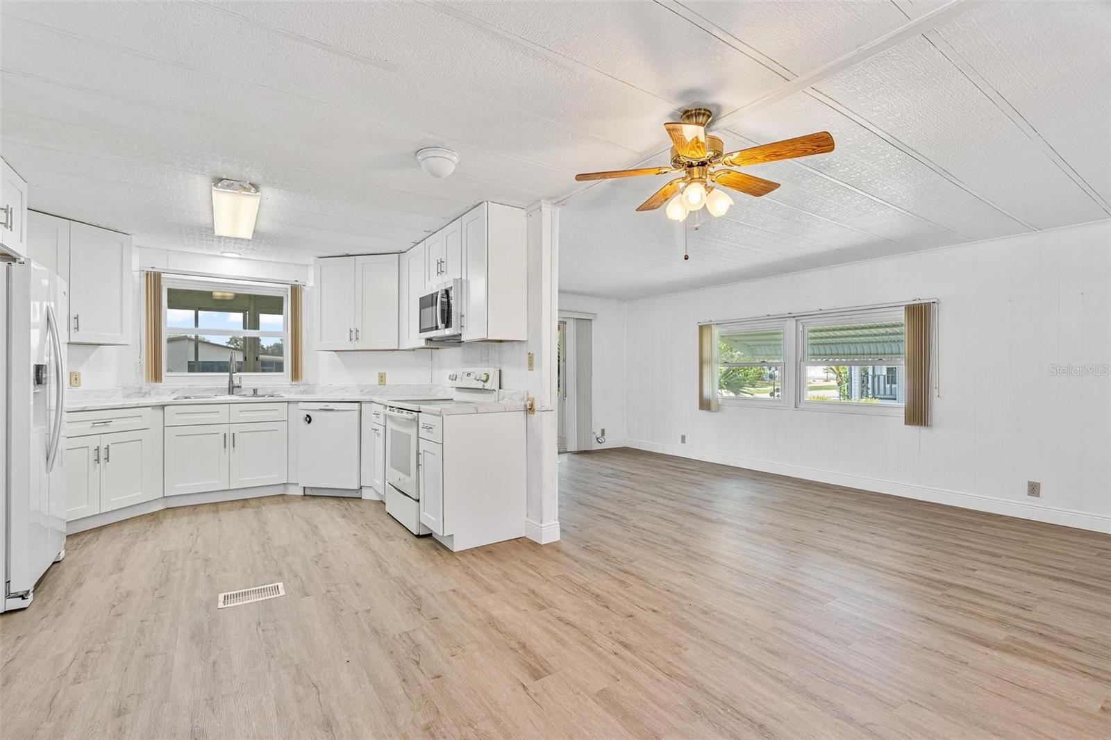 Image 4 of 29 For 703 Larado Drive
