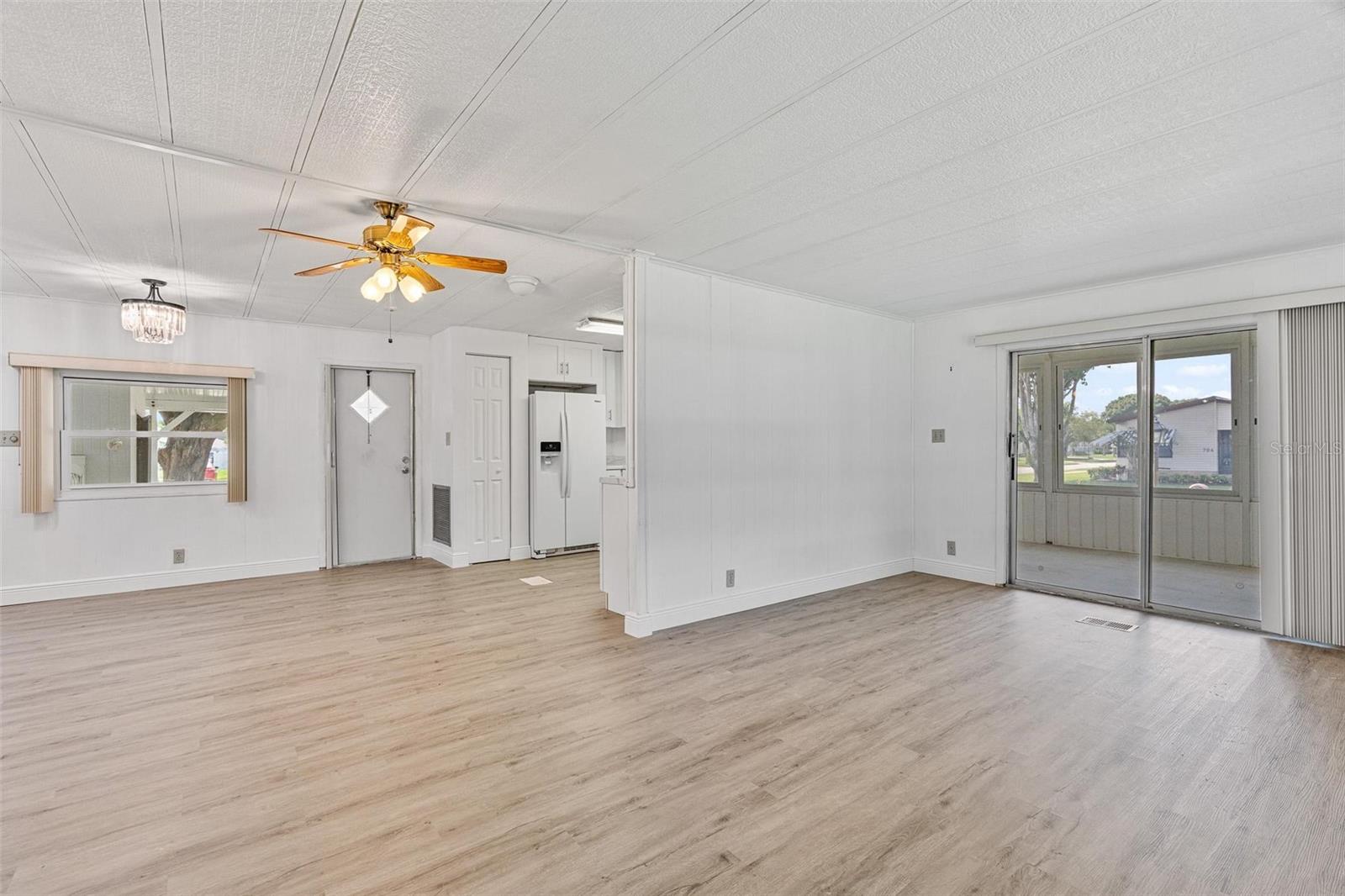 Image 9 of 29 For 703 Larado Drive