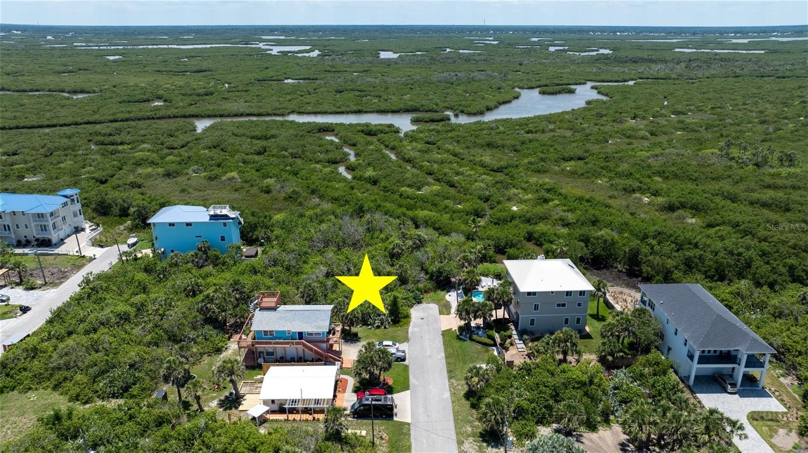 Image 7 of 10 For 798 Angelfish Avenue