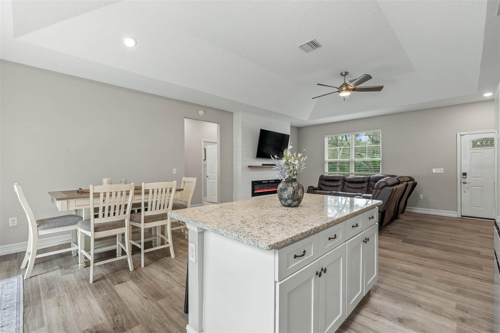 Image 17 of 42 For 1290 9th Street