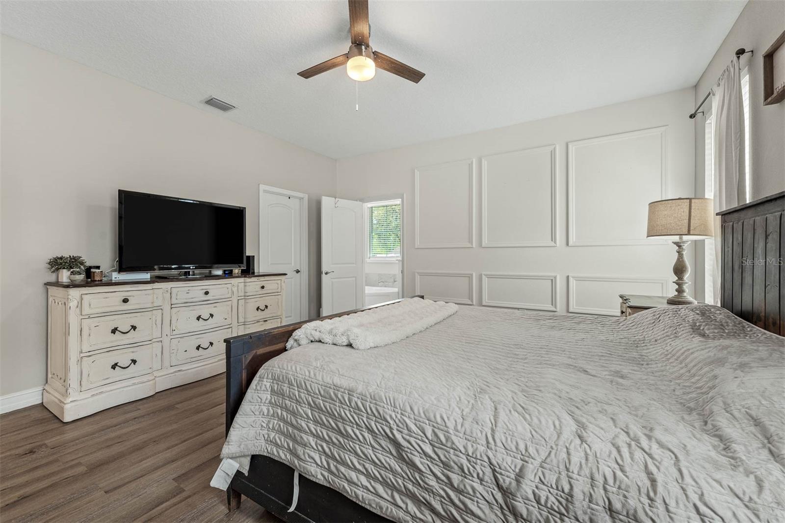 Image 21 of 42 For 1290 9th Street