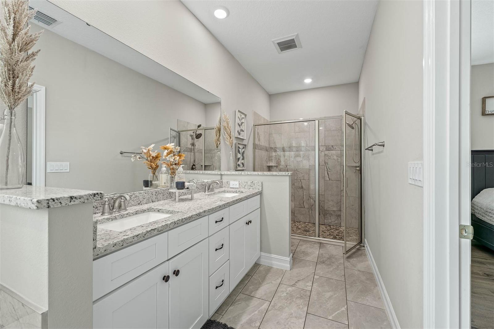 Image 22 of 42 For 1290 9th Street