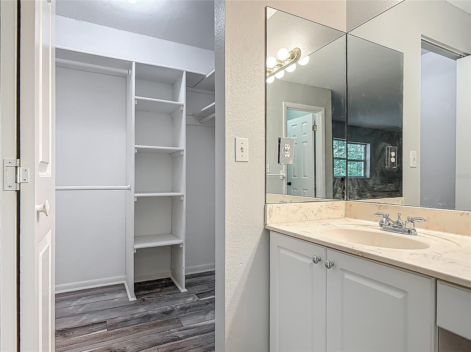 Image 10 of 23 For 2628 Vista Palm Drive
