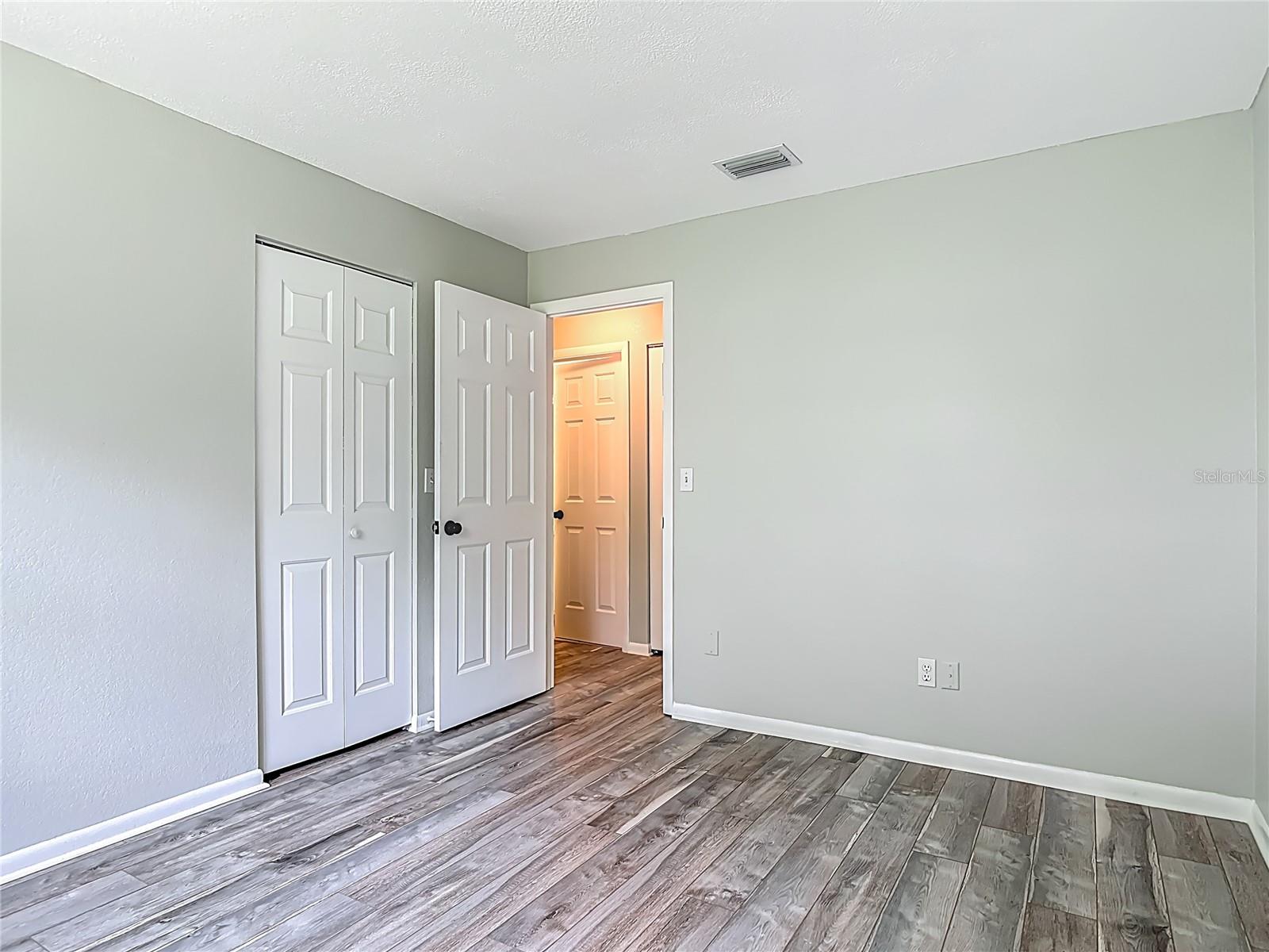 Image 15 of 23 For 2628 Vista Palm Drive