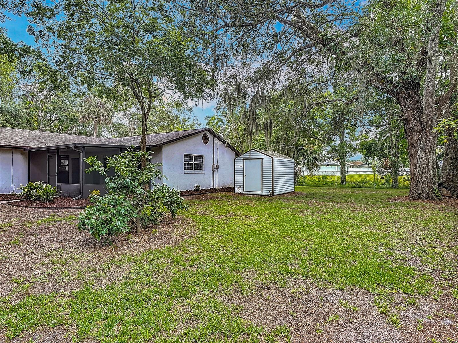 Image 21 of 23 For 2628 Vista Palm Drive