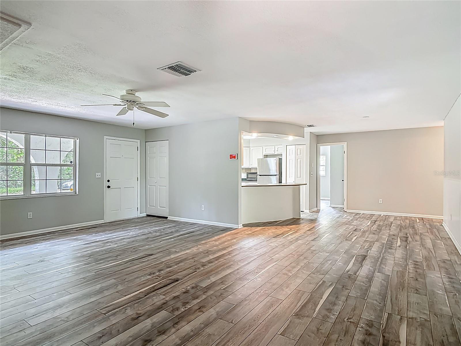 Image 3 of 23 For 2628 Vista Palm Drive