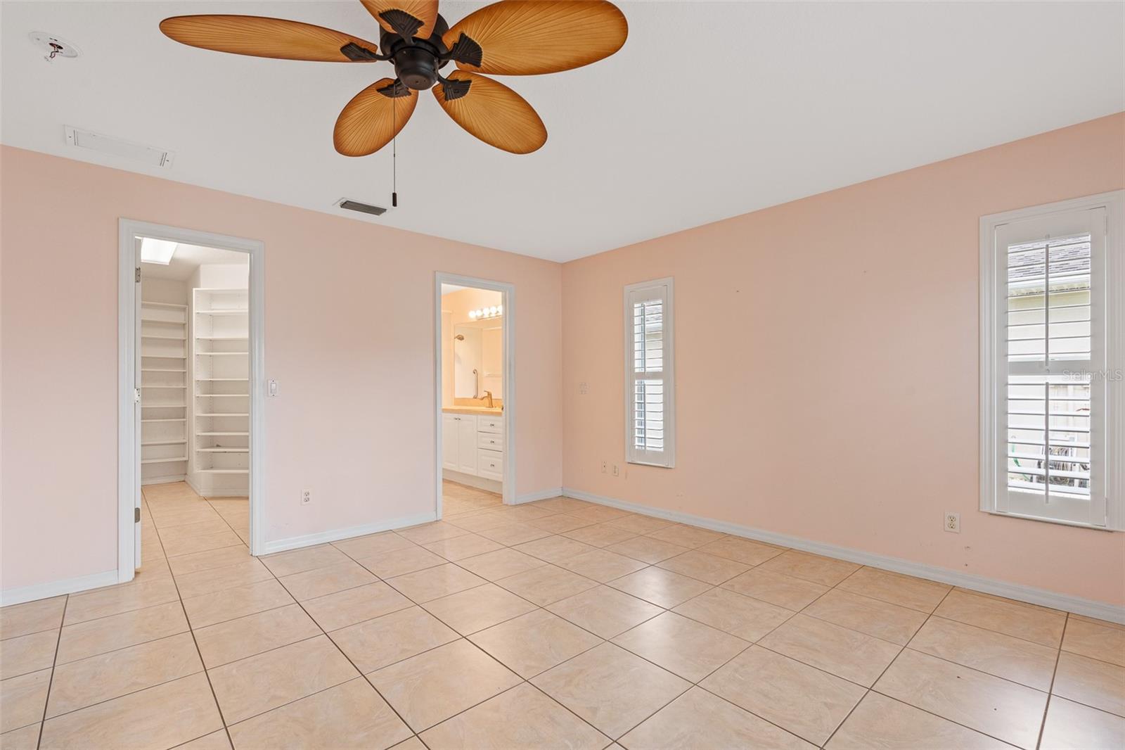 Image 18 of 33 For 223 Golf Club Drive