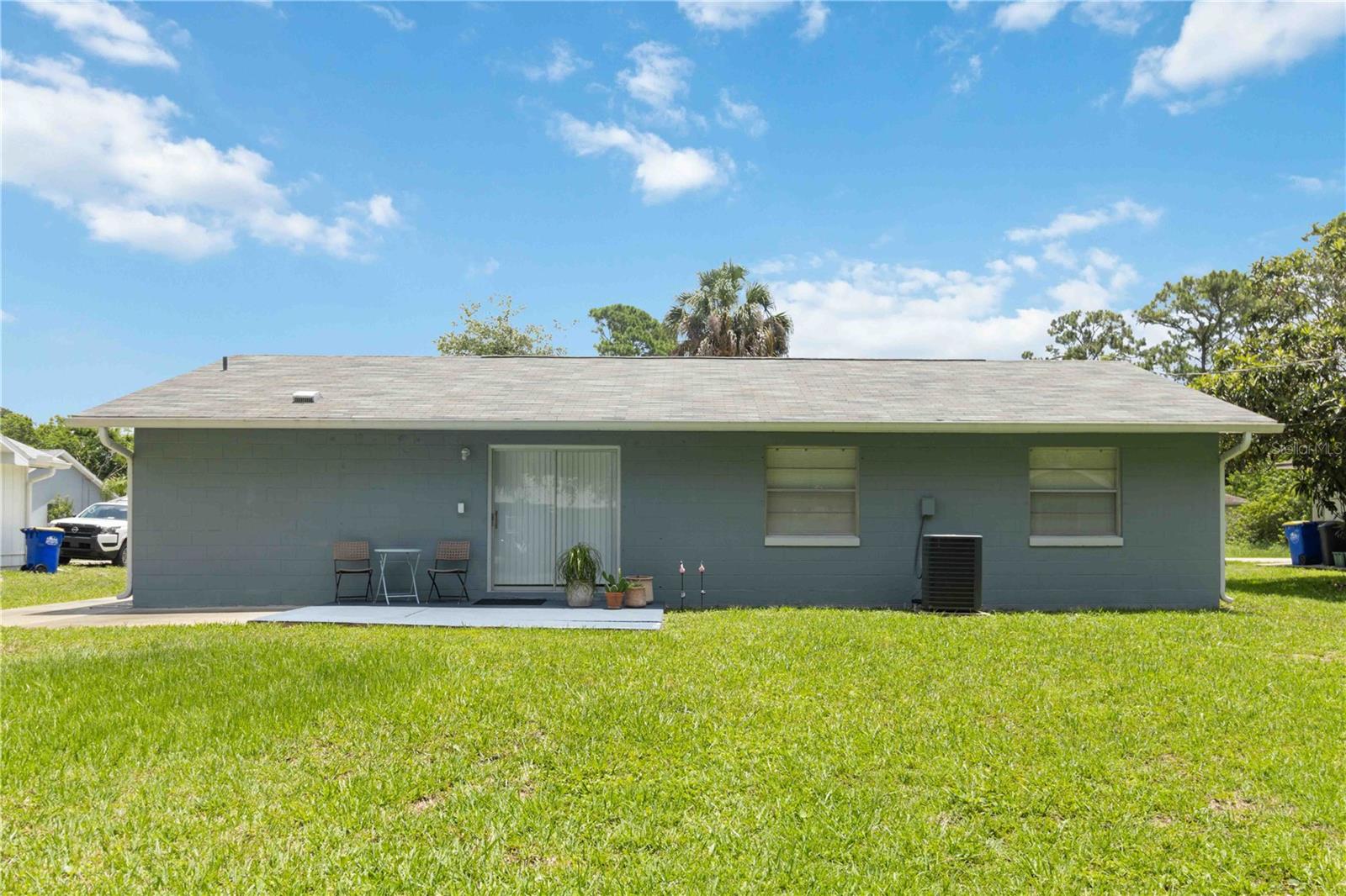 Image 21 of 27 For 1920 Travelers Palm Drive