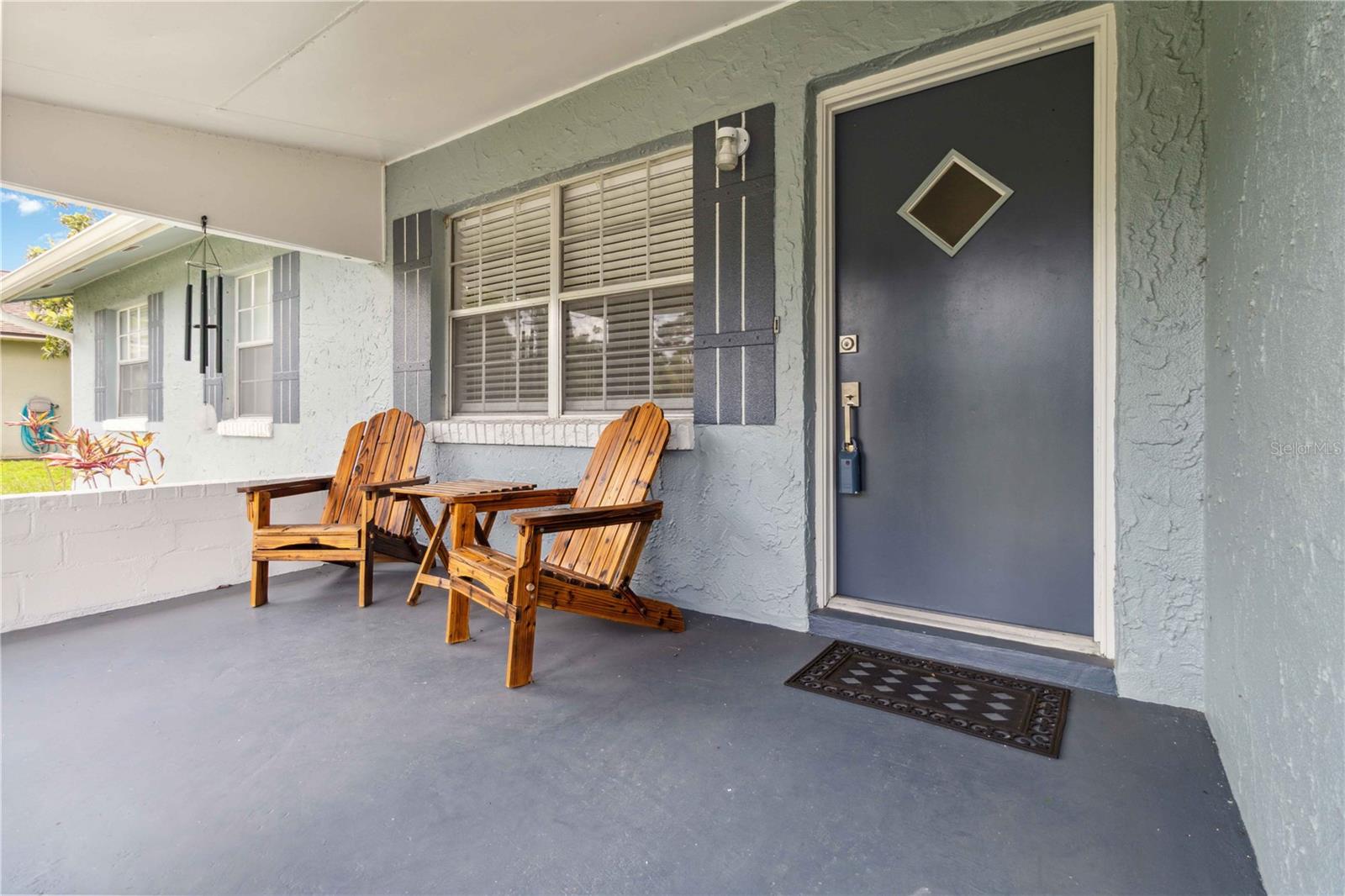 Image 3 of 27 For 1920 Travelers Palm Drive
