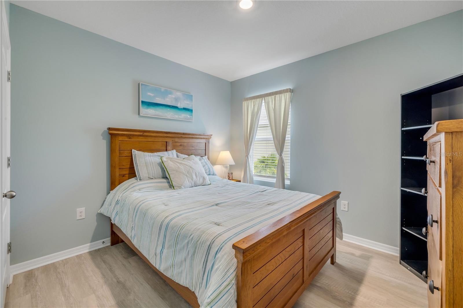 Image 26 of 35 For 2733 Neverland Drive