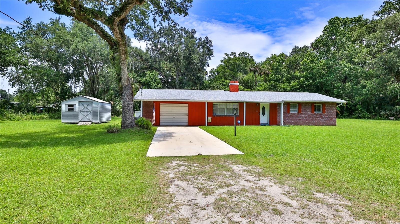 Image 3 of 71 For 585 Corbin Park Road