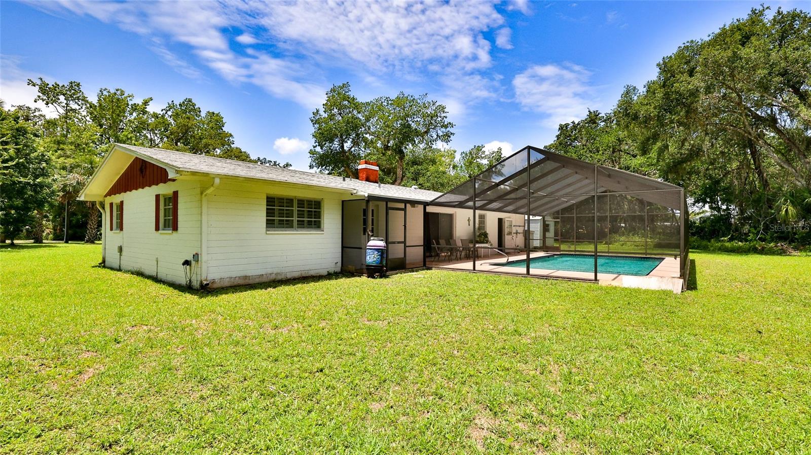 Image 6 of 71 For 585 Corbin Park Road