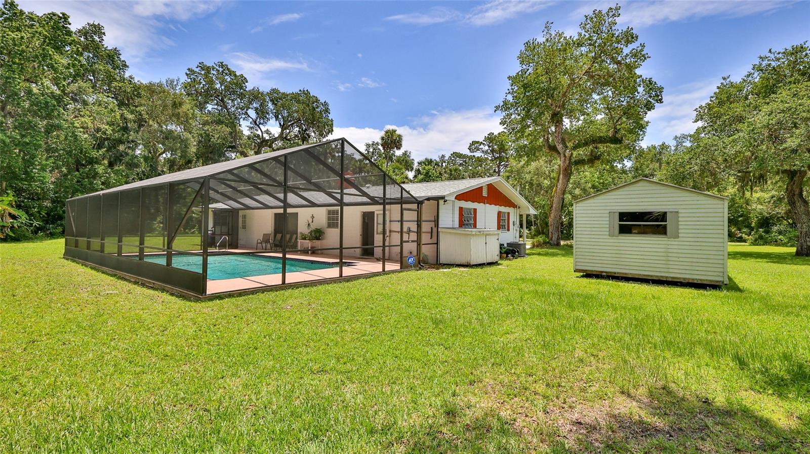 Image 7 of 71 For 585 Corbin Park Road