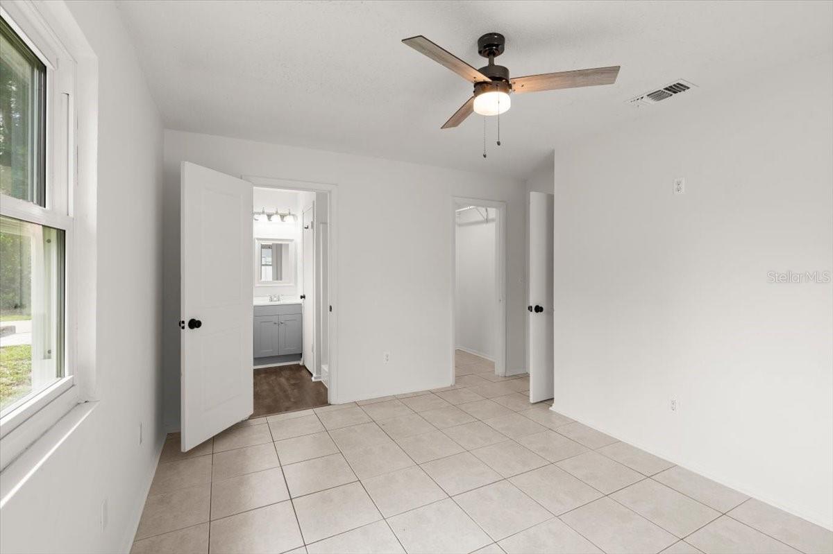 Image 17 of 41 For 680 Buford Avenue