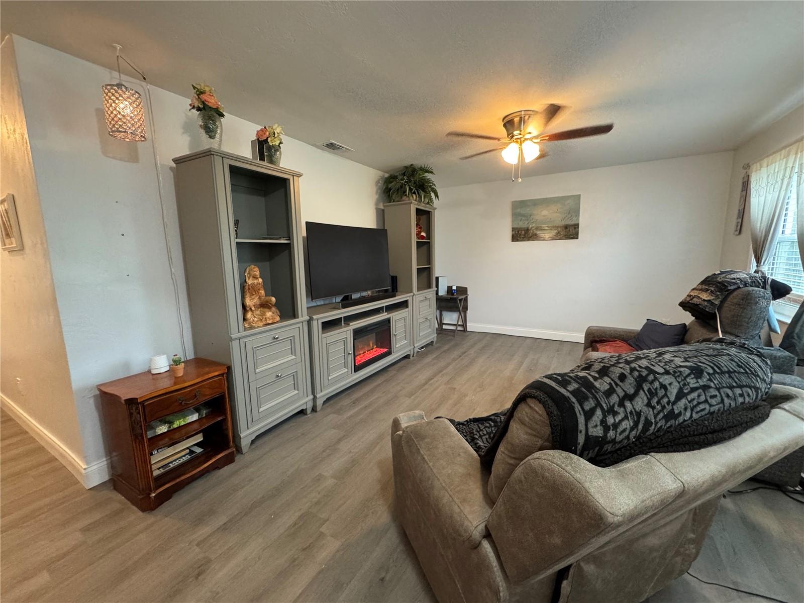 Image 5 of 14 For 940 Boulder Drive