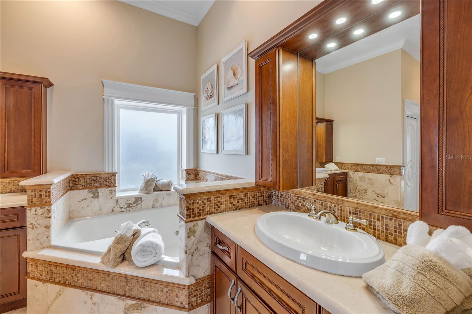 Image 36 of 68 For 423 Atlantic Avenue 301