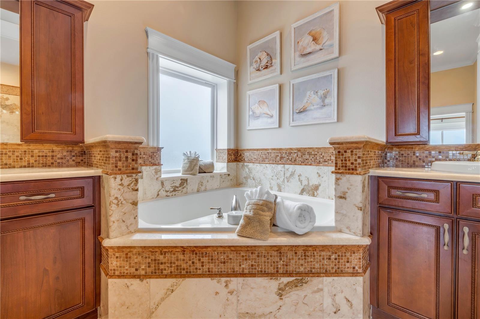Image 38 of 68 For 423 Atlantic Avenue 301