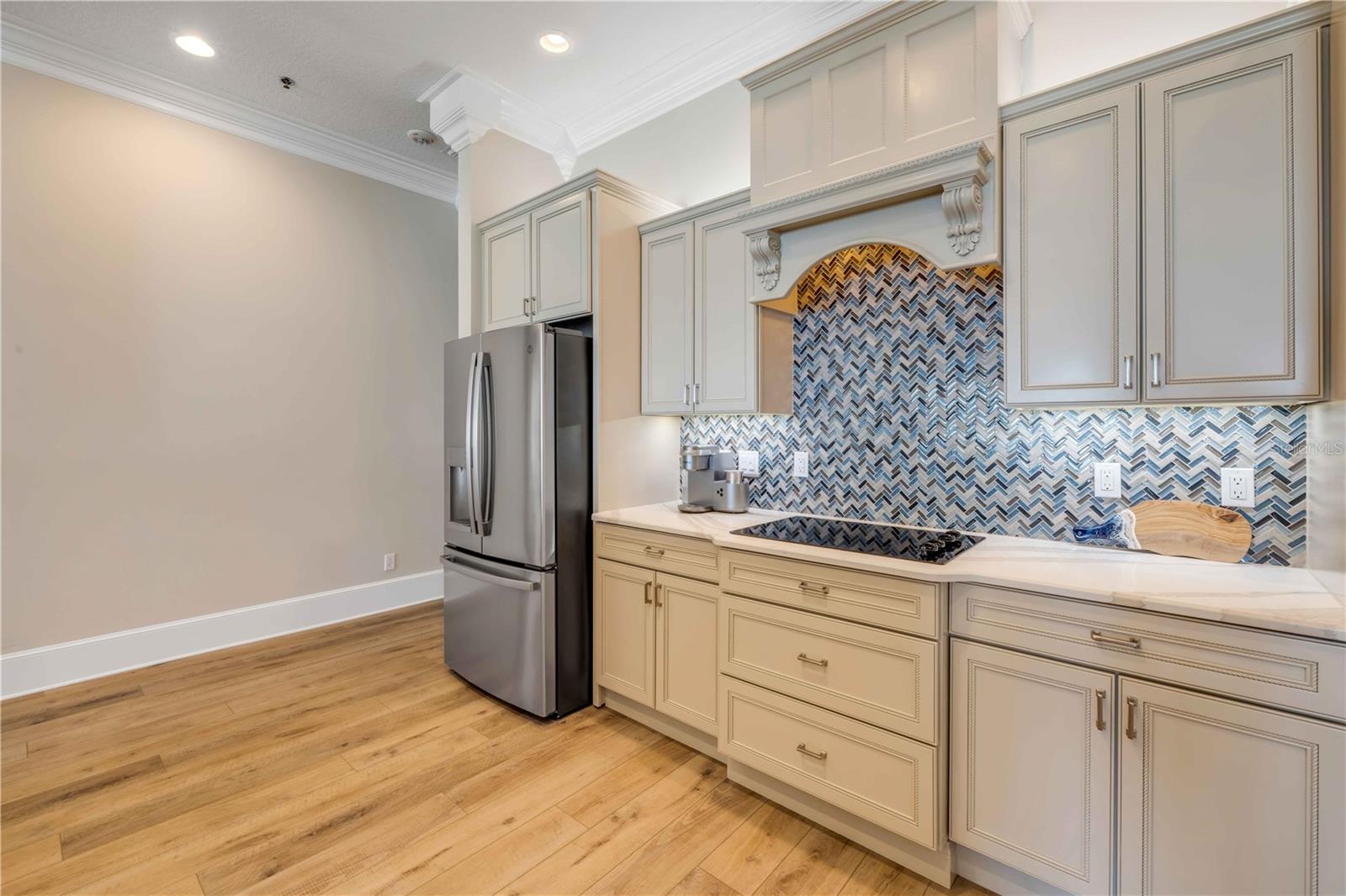Image 4 of 68 For 423 Atlantic Avenue 301