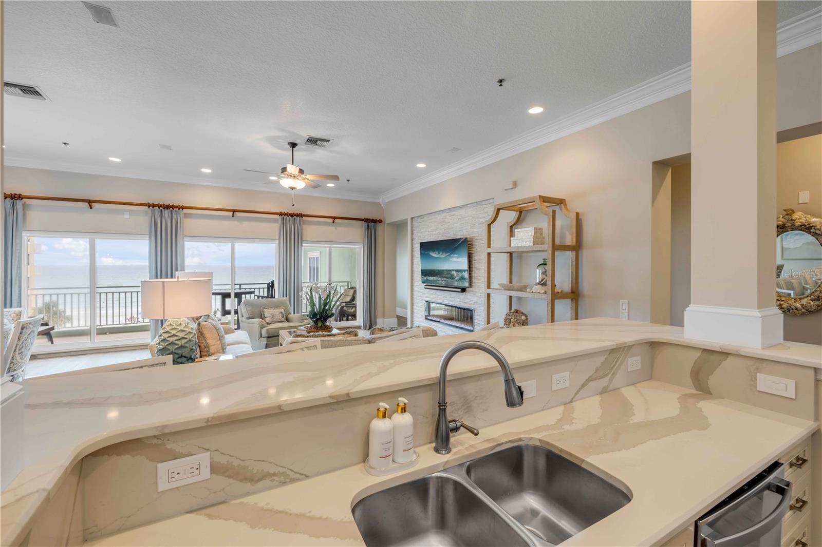 Image 5 of 68 For 423 Atlantic Avenue 301