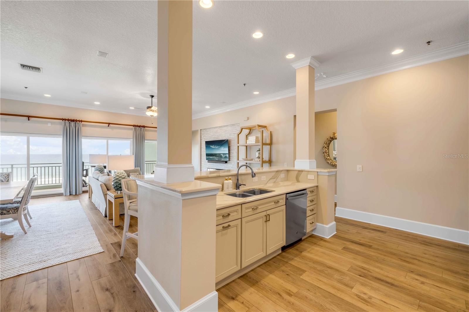 Image 8 of 68 For 423 Atlantic Avenue 301