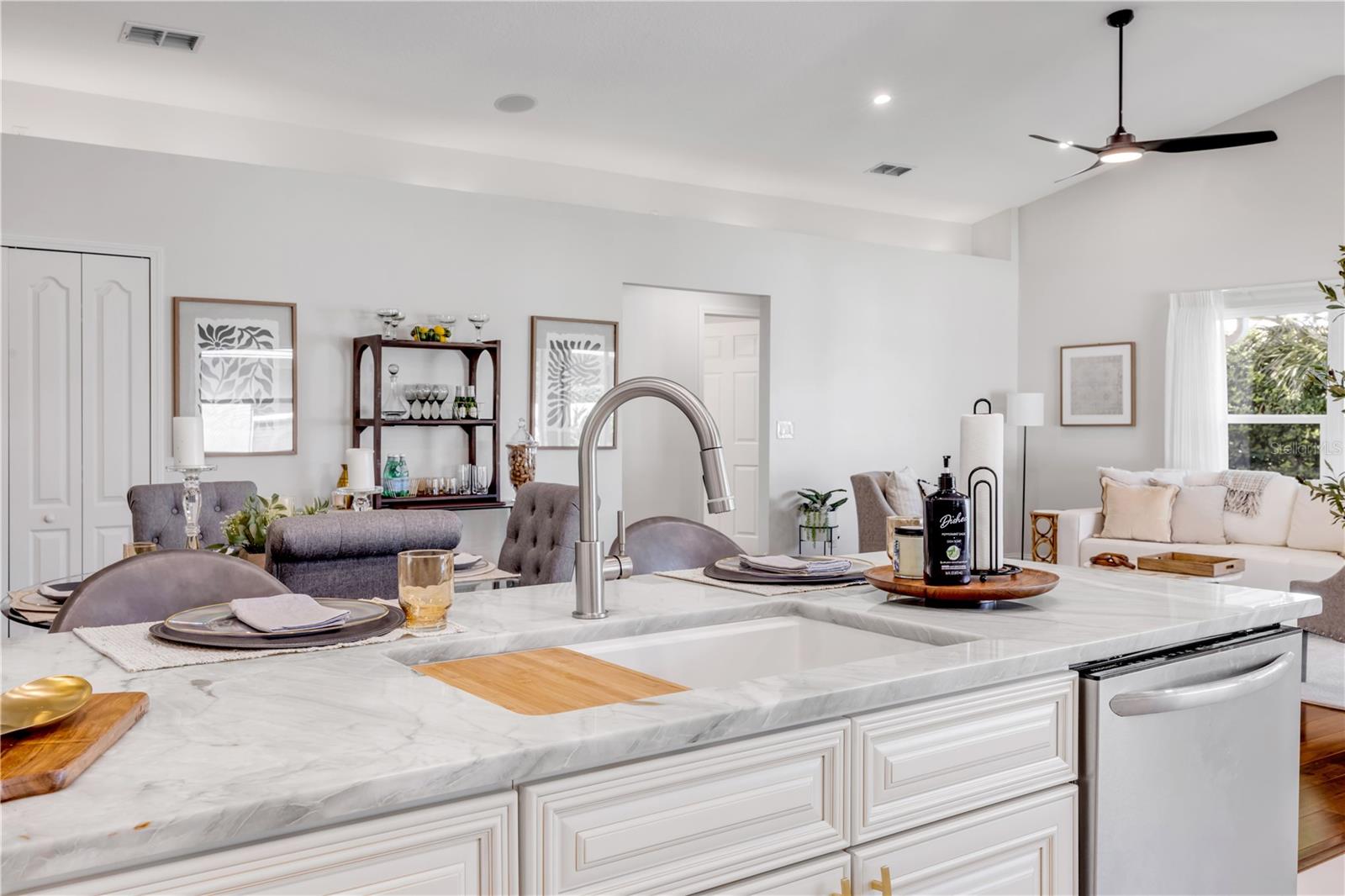 Image 19 of 30 For 620 Middlebury Loop