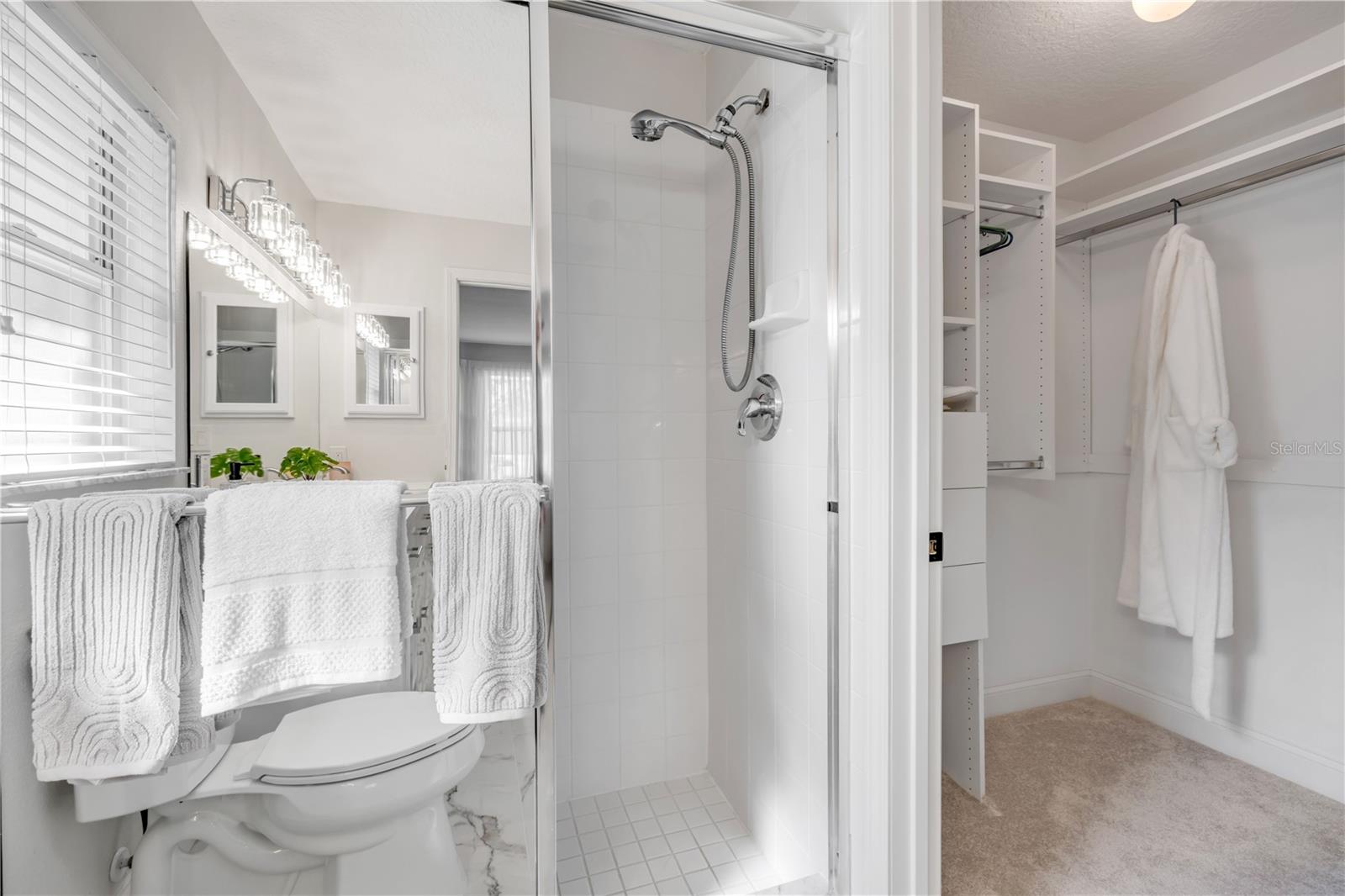 Image 24 of 30 For 620 Middlebury Loop