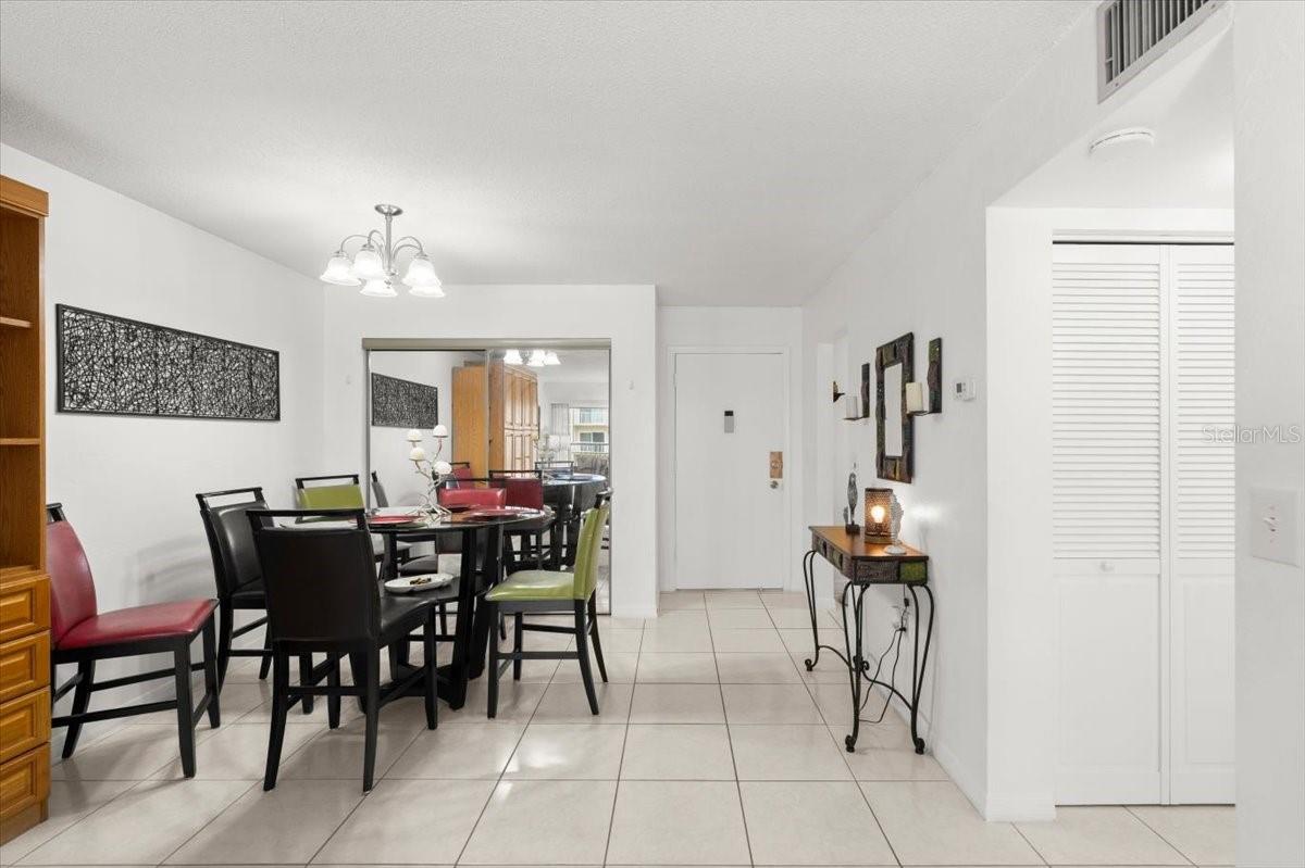 Image 4 of 30 For 2711 Halifax Avenue 372