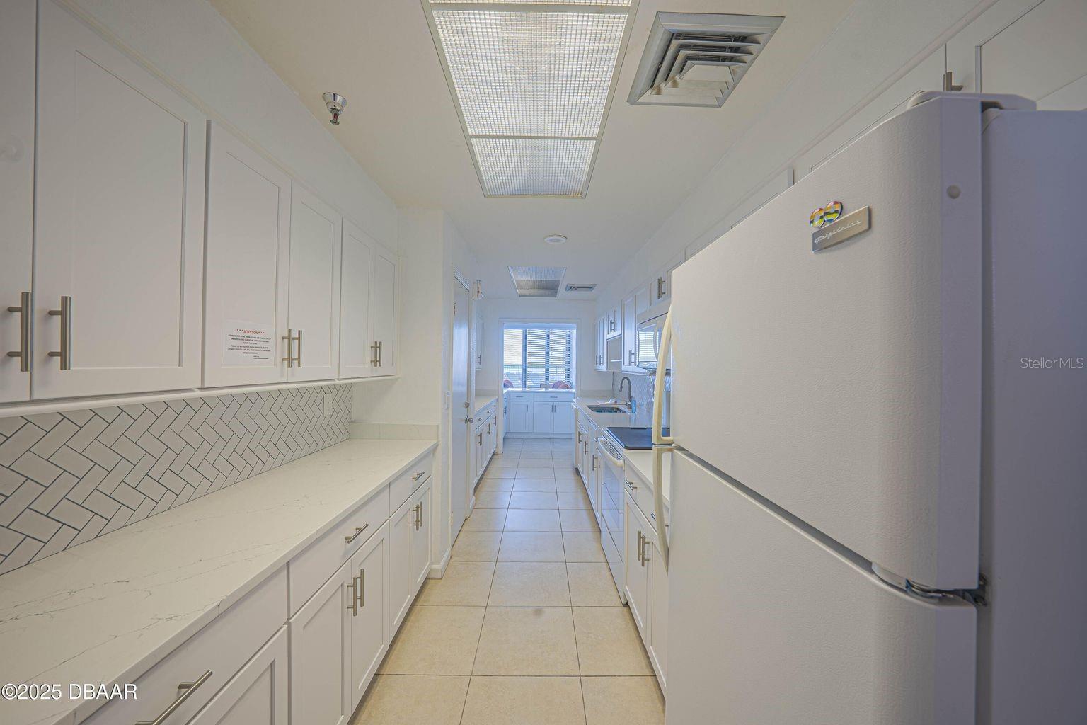 Image 31 of 36 For 3023 Atlantic Avenue 8010