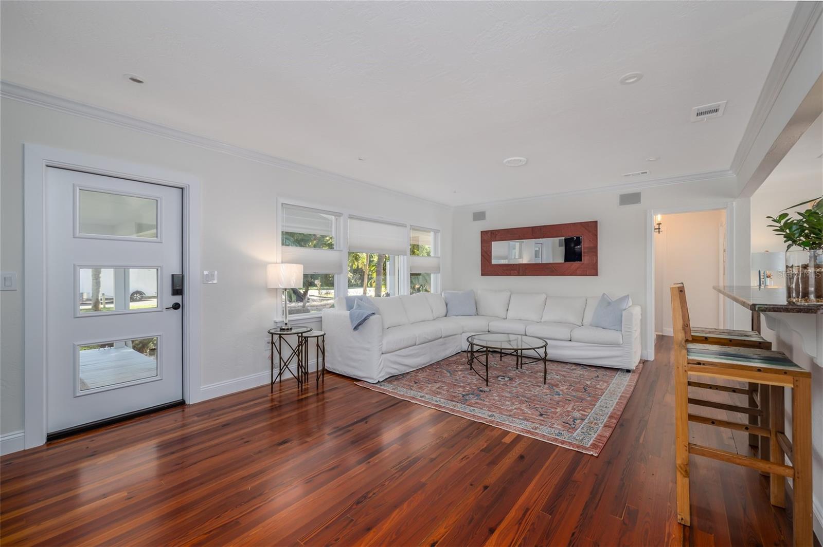 Image 13 of 68 For 506 Yupon Avenue