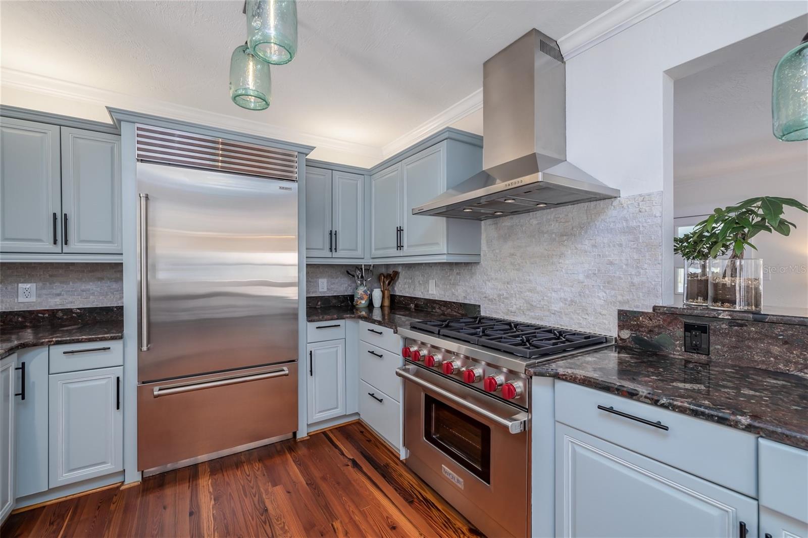 Image 16 of 68 For 506 Yupon Avenue