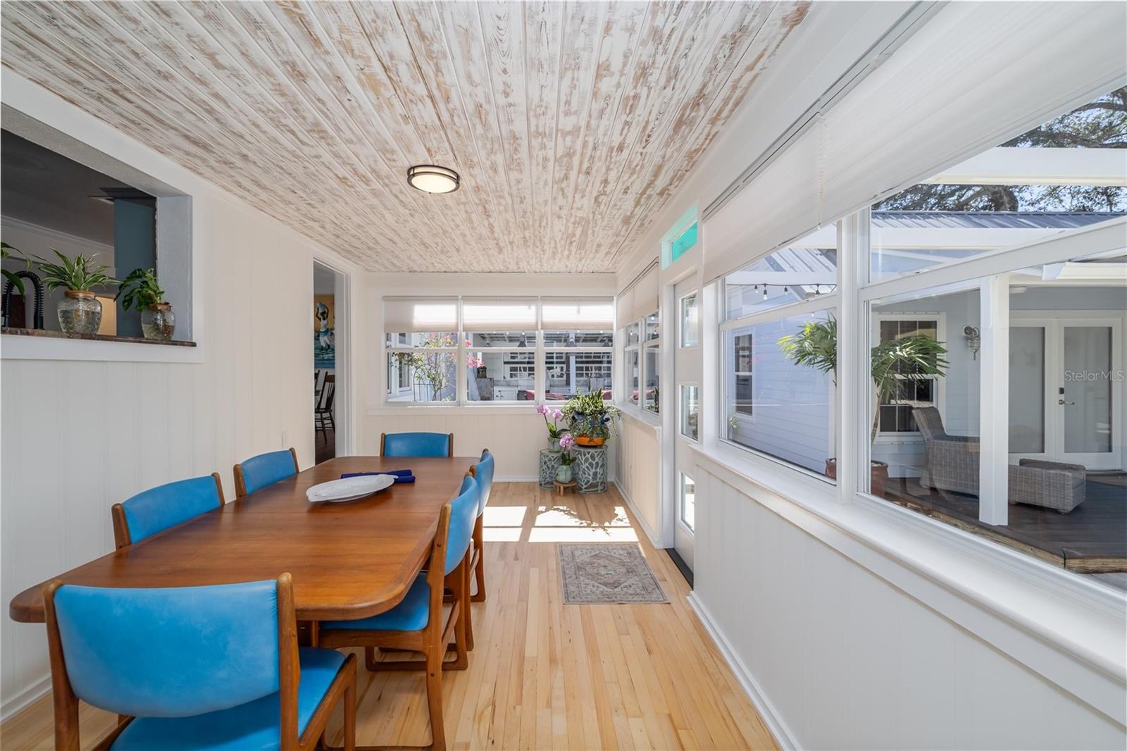 Image 22 of 68 For 506 Yupon Avenue