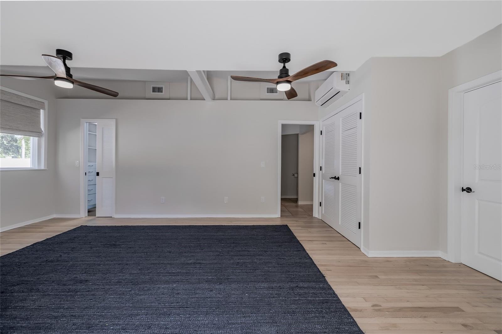 Image 24 of 68 For 506 Yupon Avenue