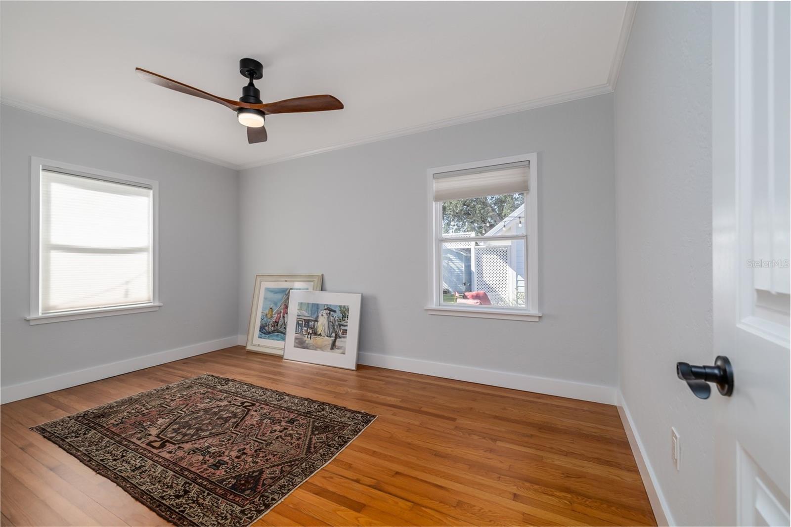 Image 33 of 68 For 506 Yupon Avenue