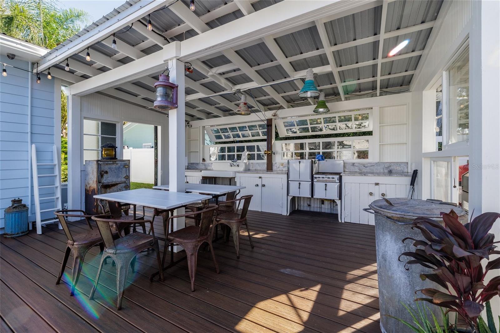 Image 49 of 68 For 506 Yupon Avenue