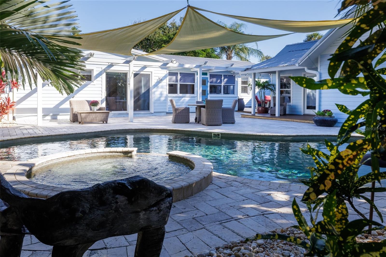 Image 61 of 68 For 506 Yupon Avenue