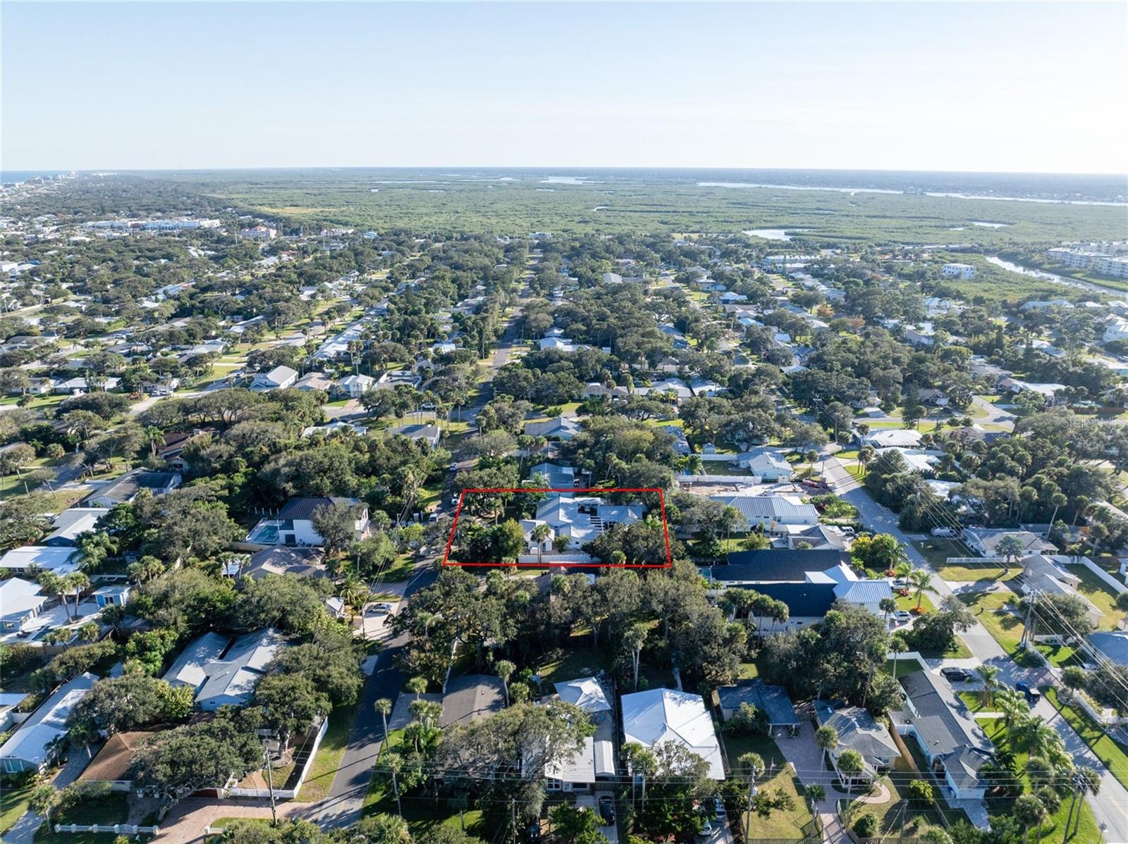 Image 7 of 68 For 506 Yupon Avenue