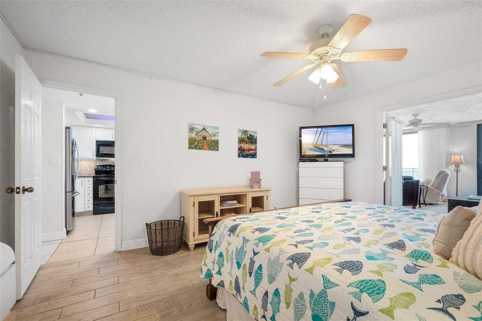Image 11 of 20 For 4139 Atlantic Avenue B508