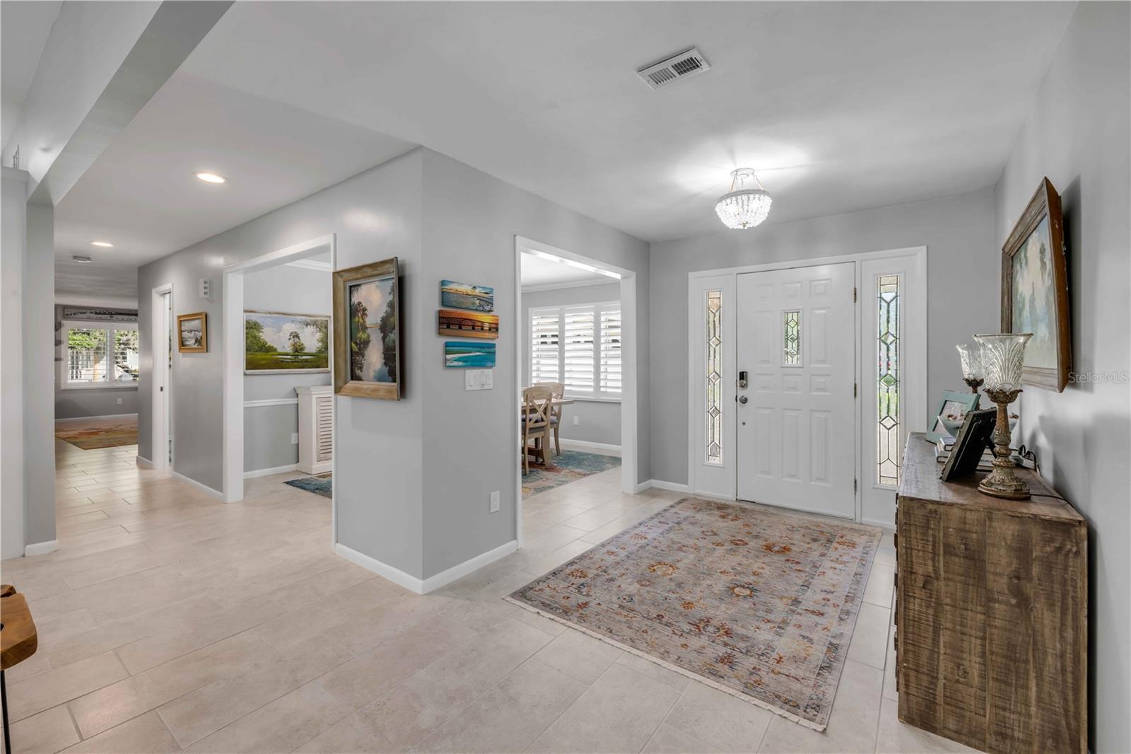 Image 14 of 98 For 544 Bottlebrush Court
