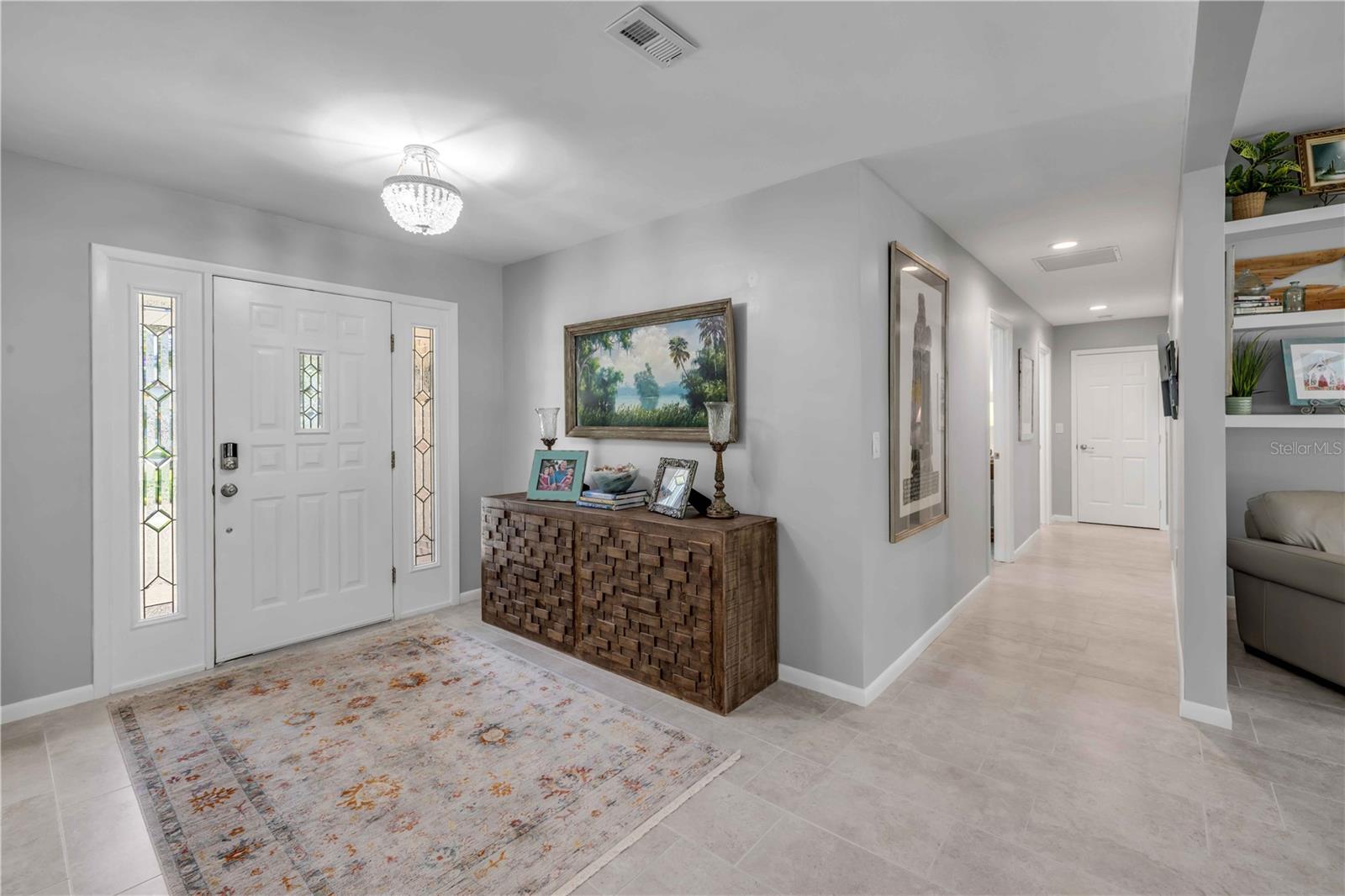Image 15 of 98 For 544 Bottlebrush Court