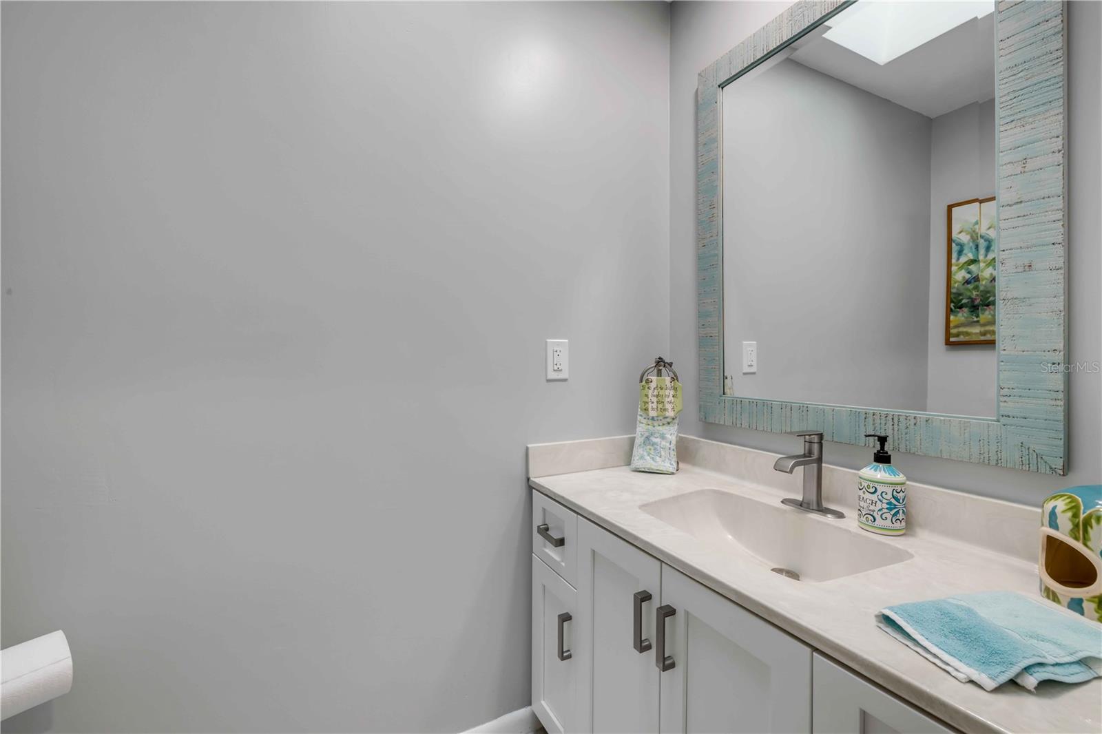 Image 38 of 98 For 544 Bottlebrush Court