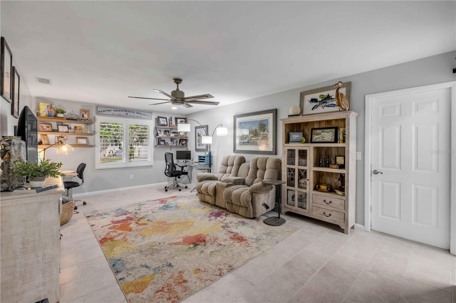 Image 39 of 98 For 544 Bottlebrush Court