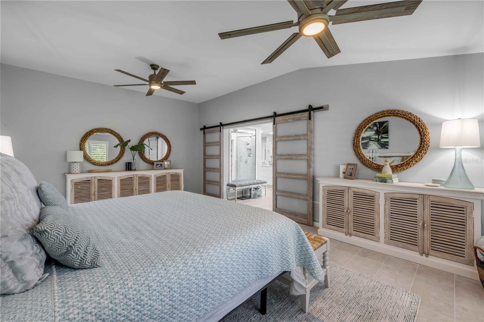 Image 45 of 98 For 544 Bottlebrush Court