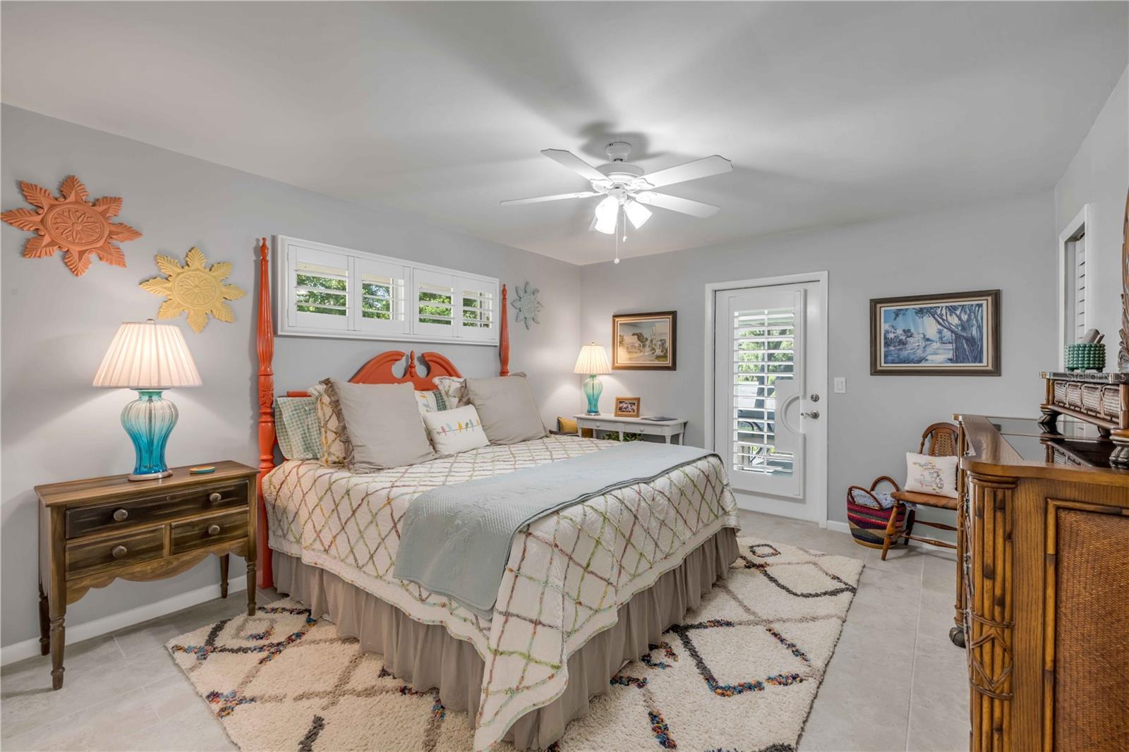 Image 58 of 98 For 544 Bottlebrush Court
