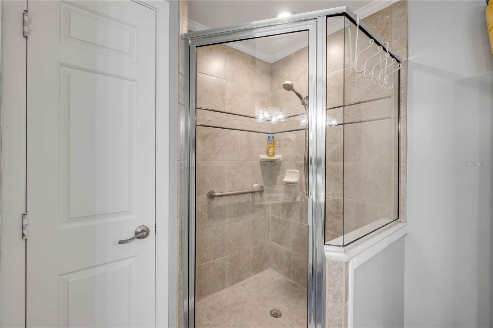 Image 64 of 98 For 544 Bottlebrush Court