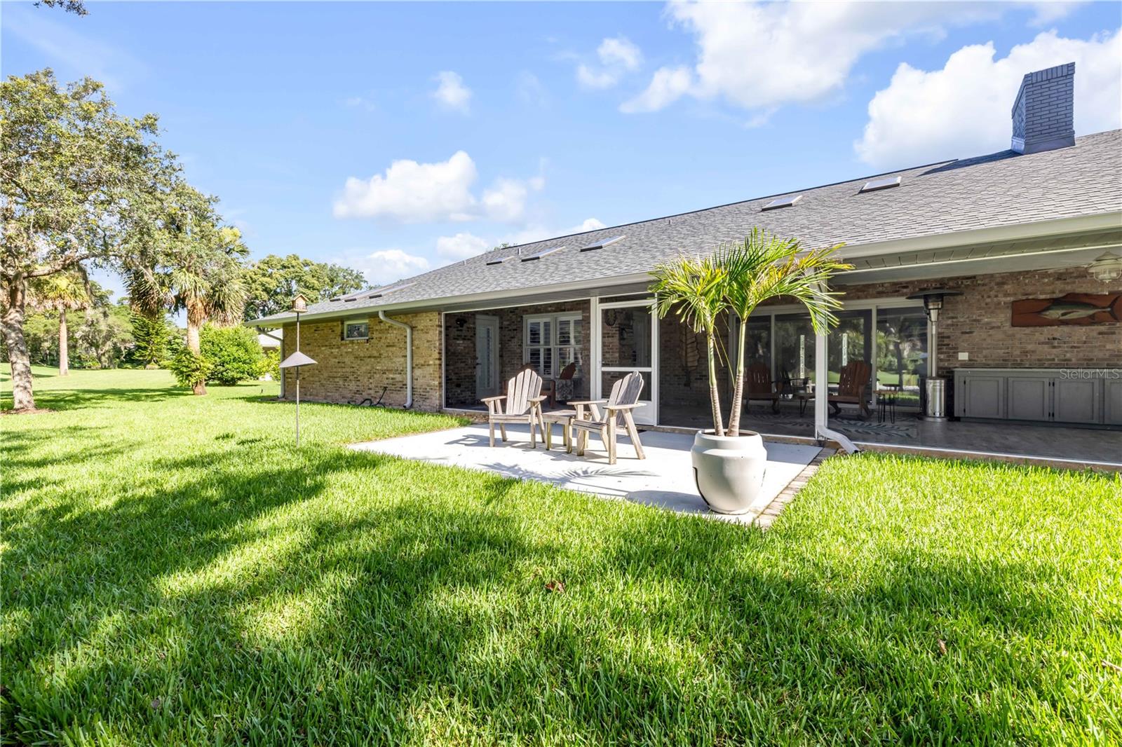 Image 75 of 98 For 544 Bottlebrush Court