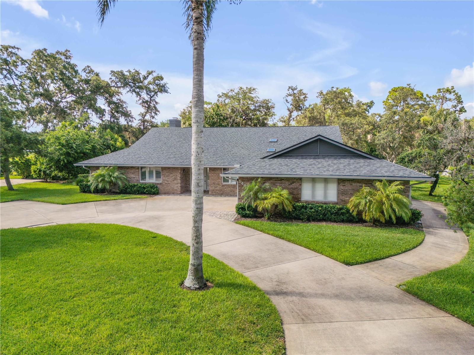 Image 8 of 98 For 544 Bottlebrush Court
