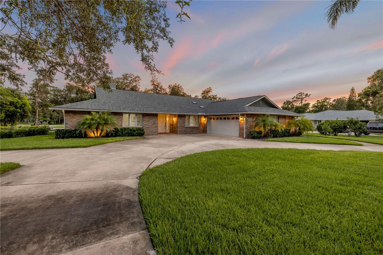 Image 86 of 98 For 544 Bottlebrush Court