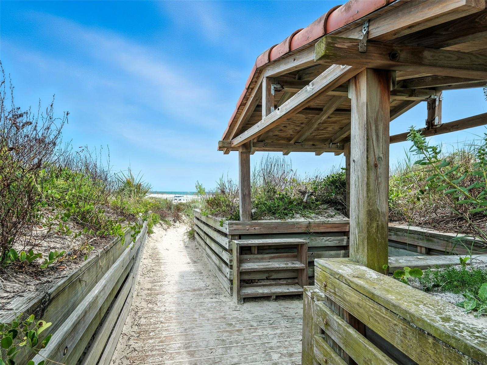Image 81 of 91 For 265 Minorca Beach Way 902